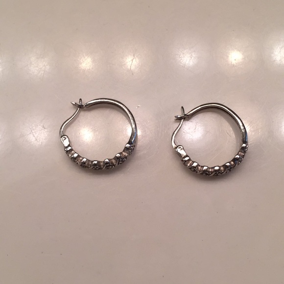 Jewelry - Hoop earrings